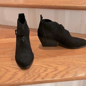 Eileen Fisher Nubuck Tempo booties